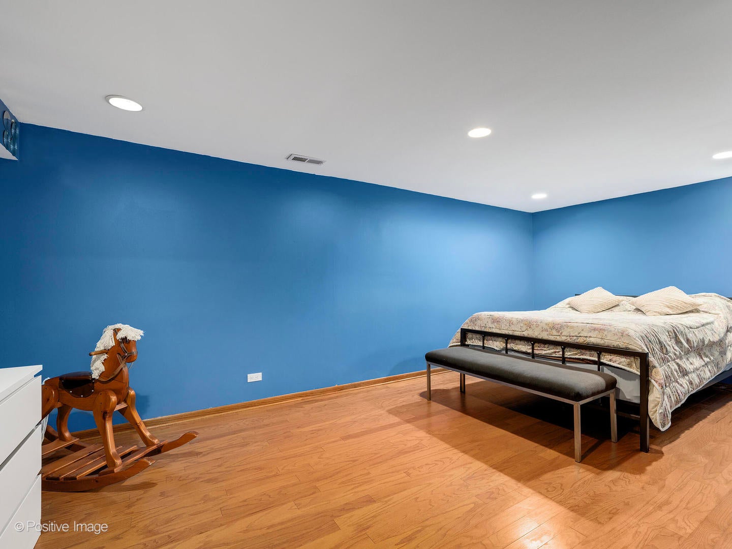 West Chicago, Illinois, 60185, United States, 6 Bedrooms Bedrooms, ,5 BathroomsBathrooms,Residential,Active,1904187