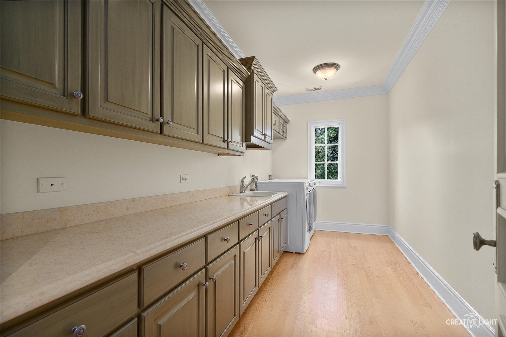 Oak Brook, Illinois, 60523, United States, ,7 BathroomsBathrooms,Residential,Active,1900406