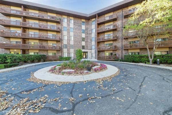 120 LAKEVIEW DR APT 122, BLOOMINGDALE, IL 60108 - Image 1