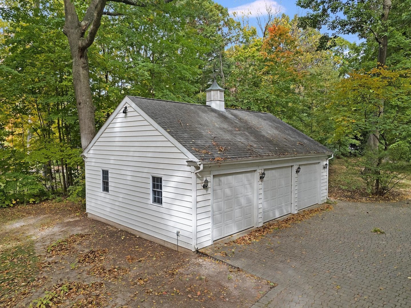 Rockford, Illinois, 61107, United States, 6 Bedrooms Bedrooms, ,7 BathroomsBathrooms,Residential,Active,1987218