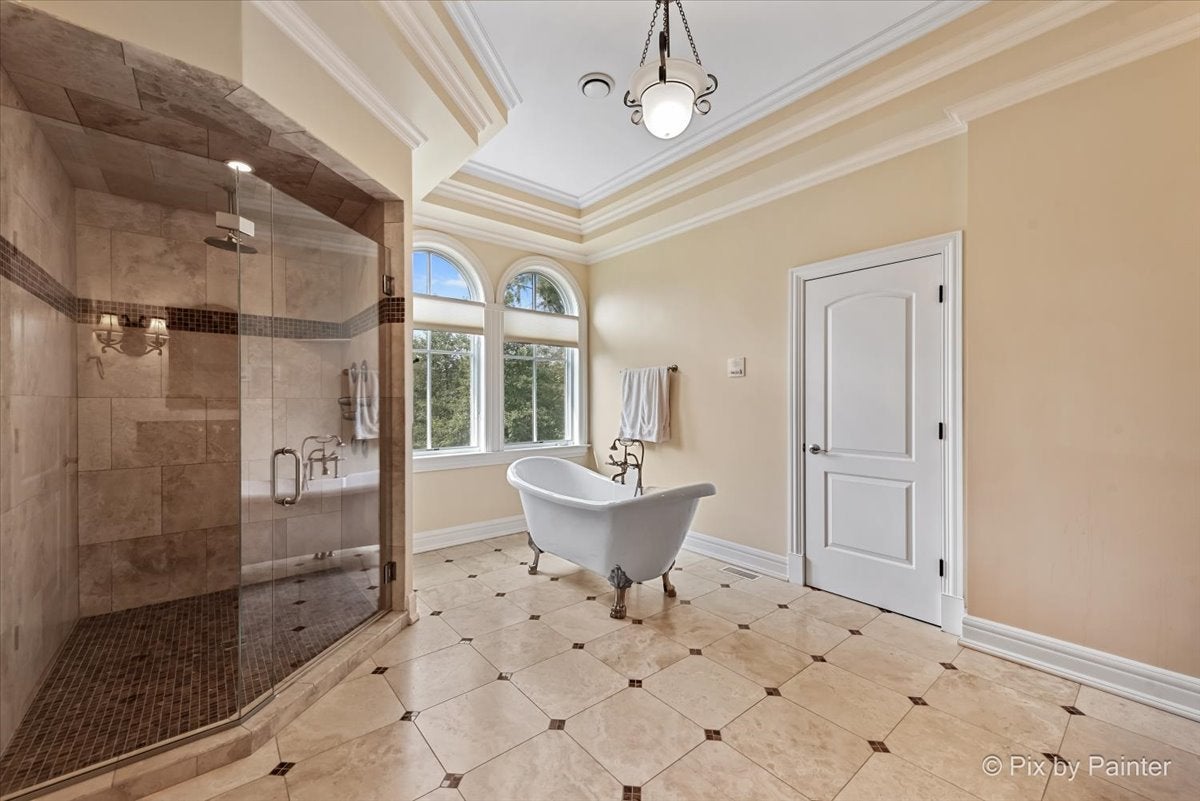 Lake Forest, Illinois, 60045, United States, 4 Bedrooms Bedrooms, ,6 BathroomsBathrooms,Residential,Active,1954434