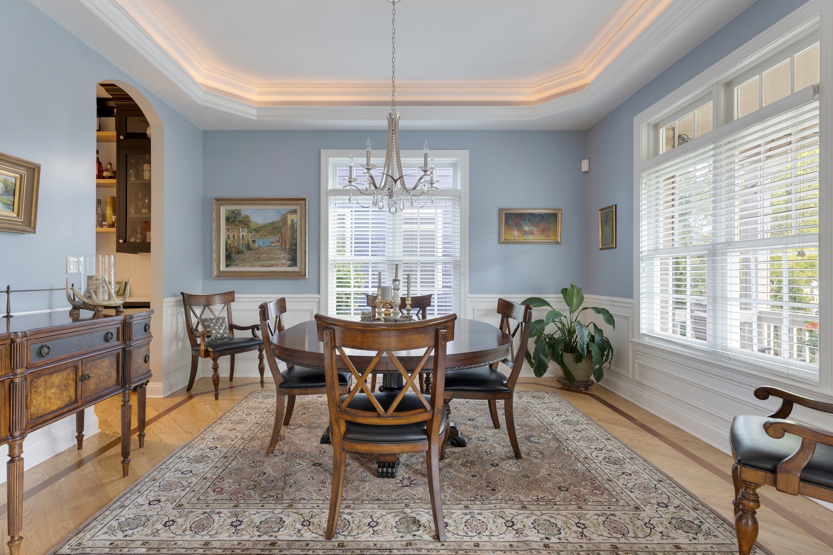 Libertyville, Illinois, 60048, United States, 5 Bedrooms Bedrooms, ,5 BathroomsBathrooms,Residential,Active,1942347