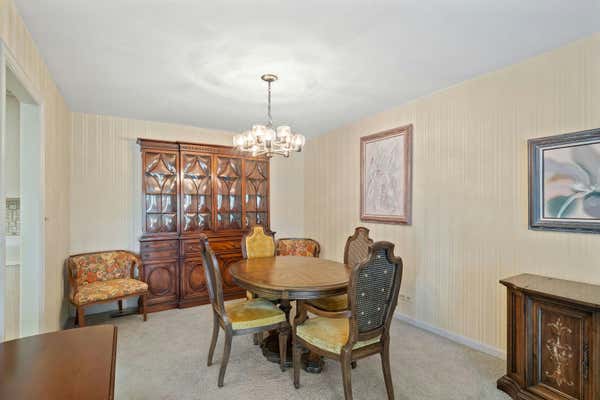 1 OAK BROOK CLUB DR APT B303, OAK BROOK, IL 60523, photo 4 of 28