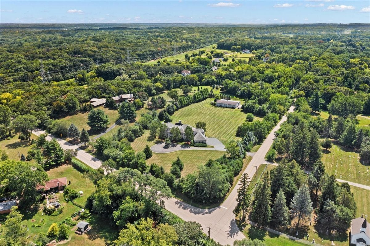 Barrington, Illinois, 60010, United States, 5 Bedrooms Bedrooms, ,7 BathroomsBathrooms,Residential,Active,1914793