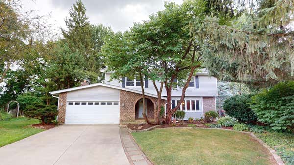 207 LONDONDERRY CT, MUNDELEIN, IL 60060 - Image 1