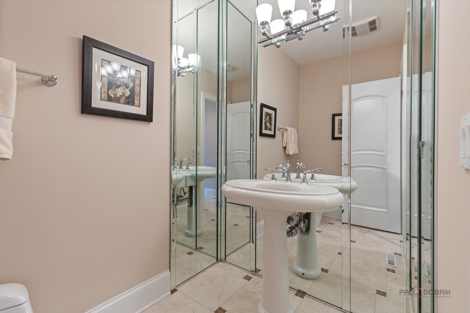 Hawthorn Woods, Illinois, 60047, United States, 6 Bedrooms Bedrooms, ,7 BathroomsBathrooms,Residential,Active,1989792