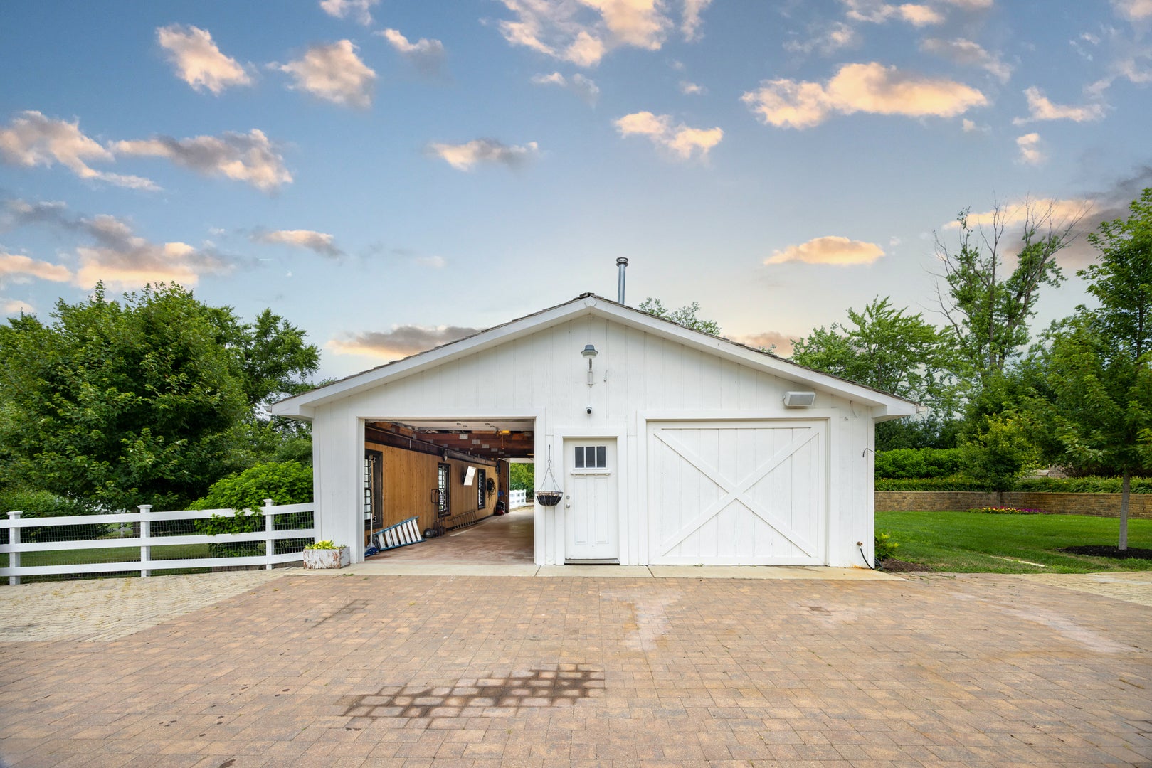 Barrington Hills, Illinois, 60010, United States, 6 Bedrooms Bedrooms, ,5 BathroomsBathrooms,Residential,Active,1987275