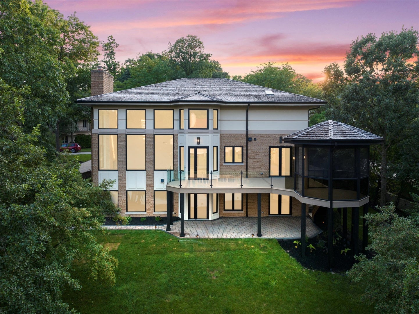 Burr Ridge, Illinois, 60527, United States, 5 Bedrooms Bedrooms, ,6 BathroomsBathrooms,Residential,Active,1927649