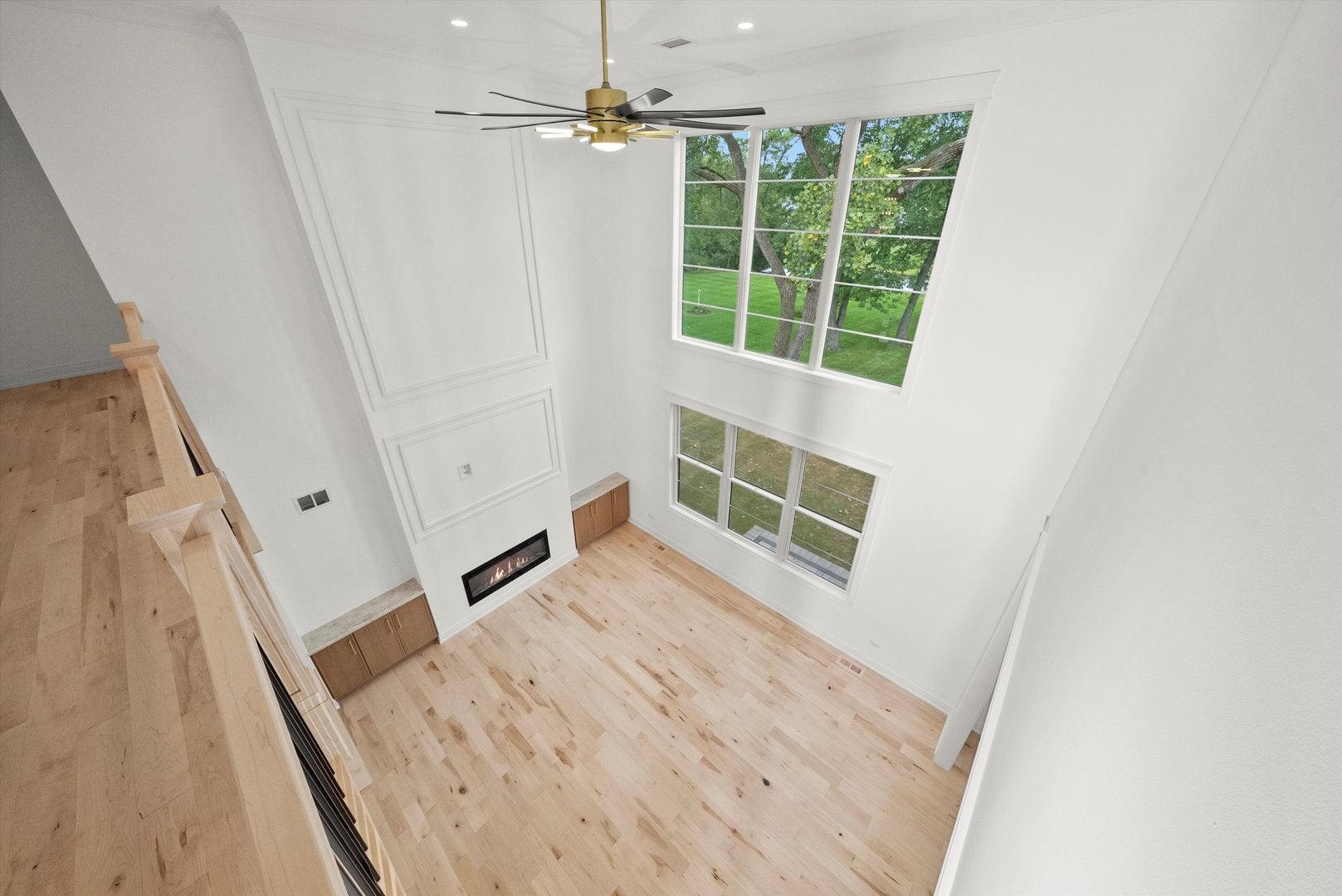 Burr Ridge, Illinois, 60527, United States, 6 Bedrooms Bedrooms, ,6 BathroomsBathrooms,Residential,Active,1929664