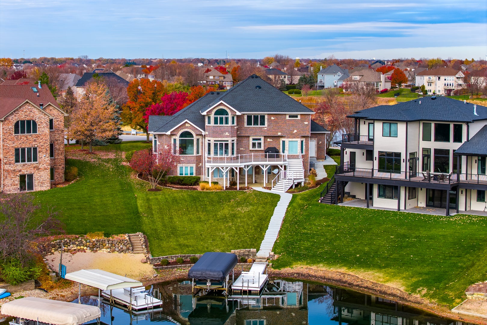 Plainfield, Illinois, 60585, United States, 5 Bedrooms Bedrooms, ,5 BathroomsBathrooms,Residential,Active,1995256