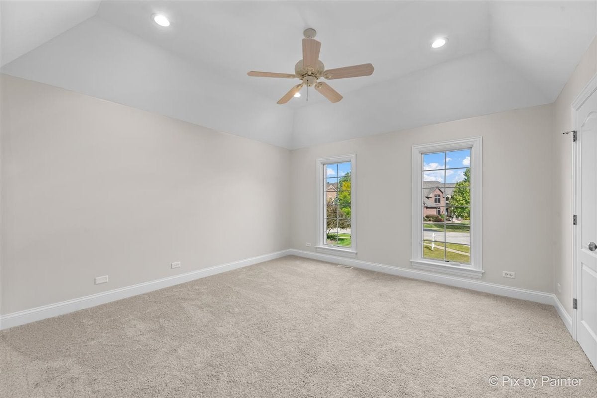 St. Charles, Illinois, 60175, United States, 5 Bedrooms Bedrooms, ,5 BathroomsBathrooms,Residential,Active,1959536