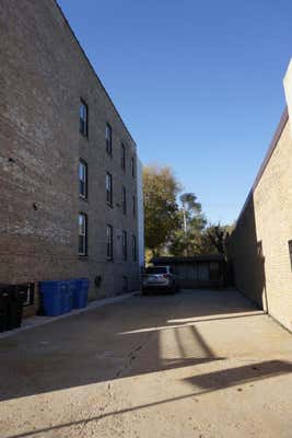 7456 N CLARK ST, CHICAGO, IL 60626, photo 3 of 78