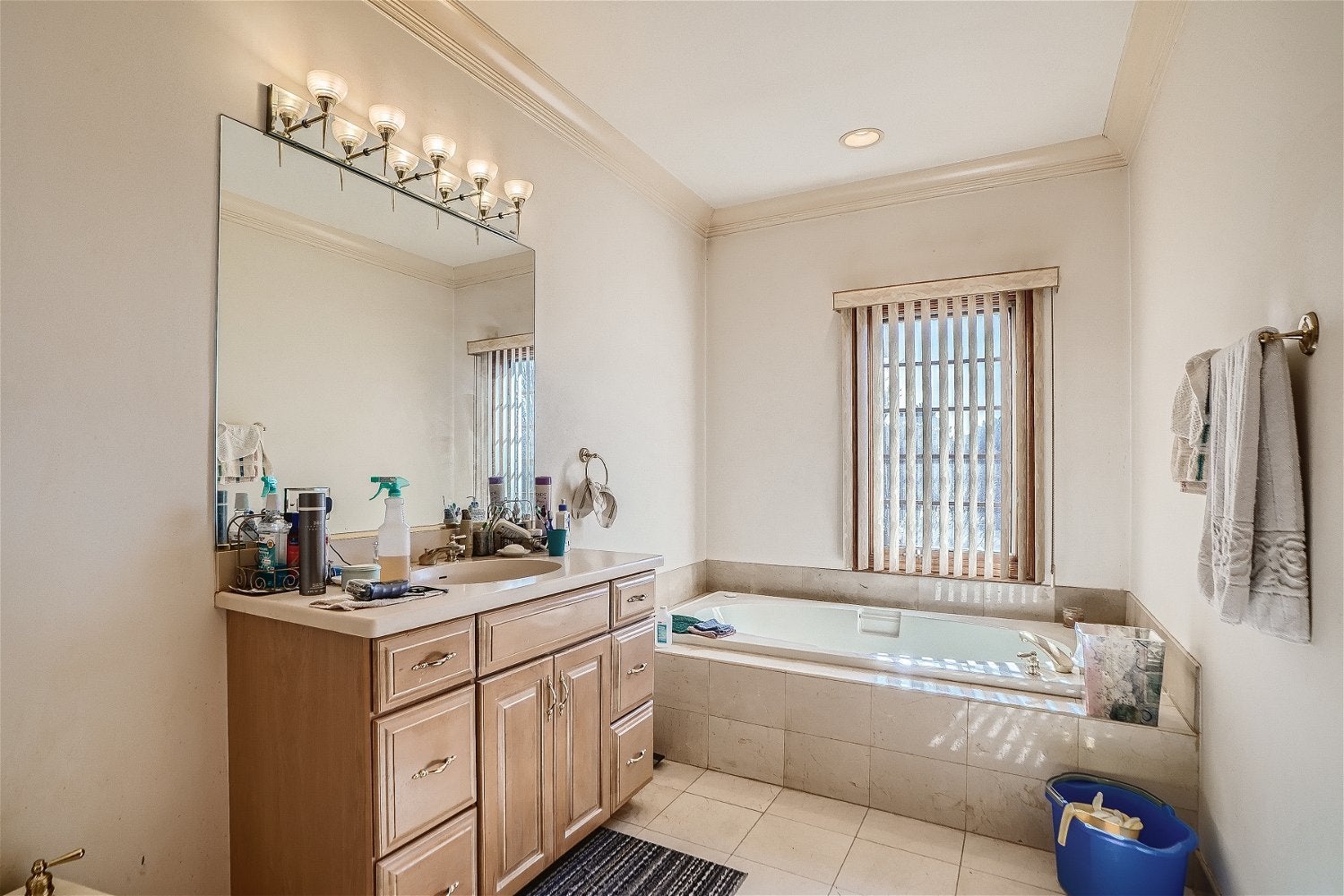 Wadsworth, Illinois, 60083, United States, ,6 BathroomsBathrooms,Residential,Active,1753516