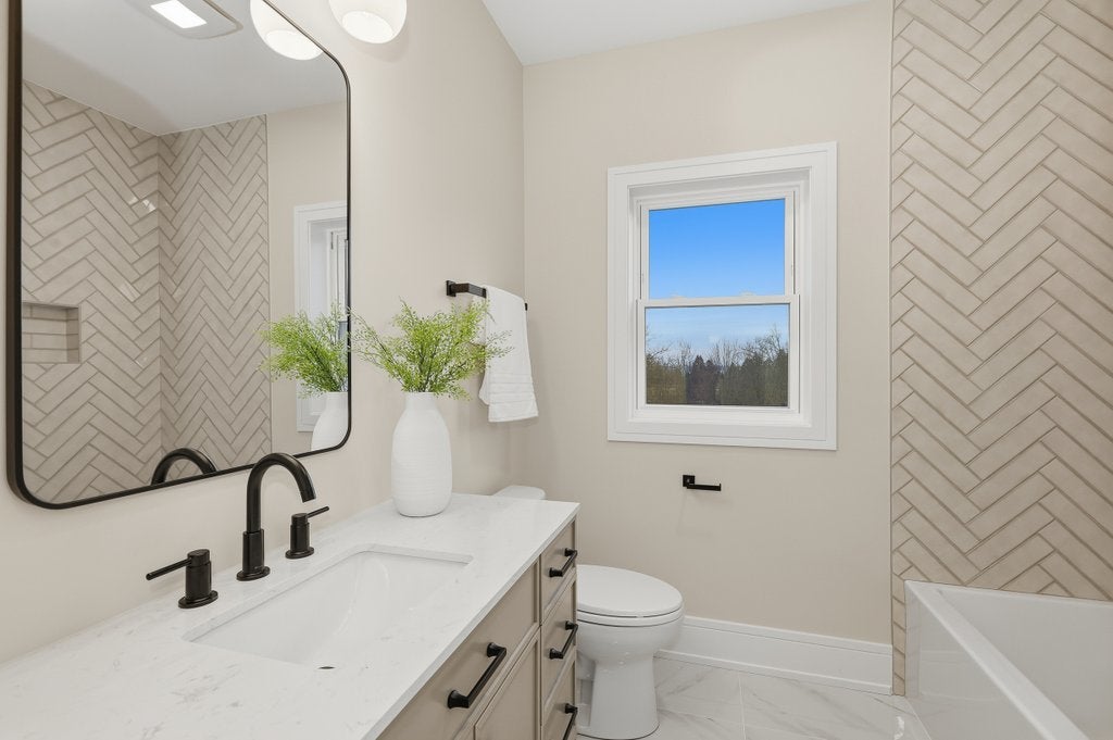 Lemont, Illinois, 60439, United States, 6 Bedrooms Bedrooms, ,6 BathroomsBathrooms,Residential,Active,2008723