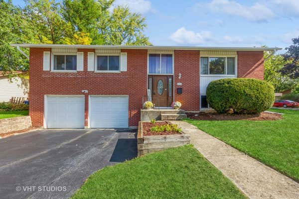 6725 WOODRIDGE DR, WOODRIDGE, IL 60517 - Image 1