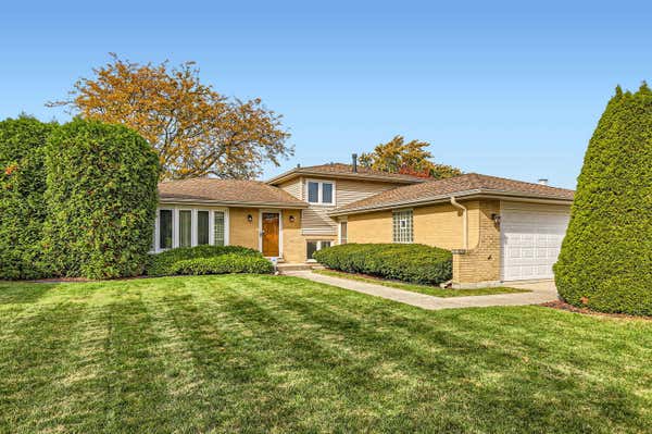 8022 SAWYER RD, DARIEN, IL 60561 - Image 1