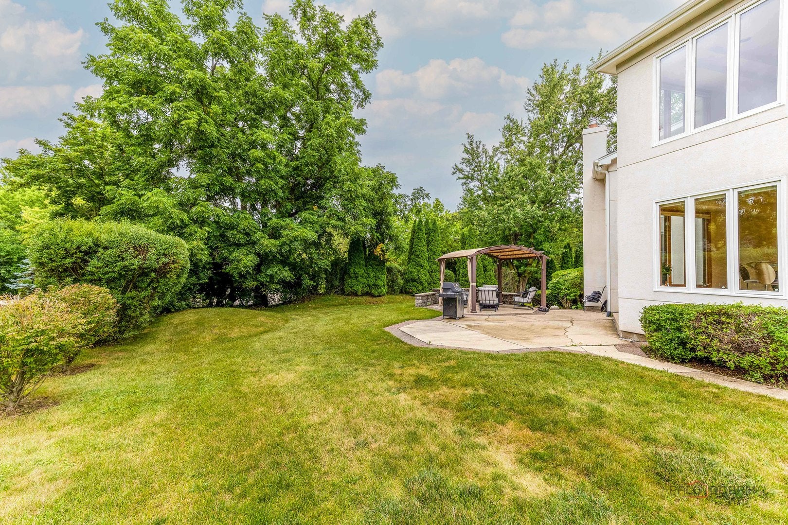 Buffalo Grove, Illinois, 60089, United States, 4 Bedrooms Bedrooms, ,5 BathroomsBathrooms,Residential,Active,1920276