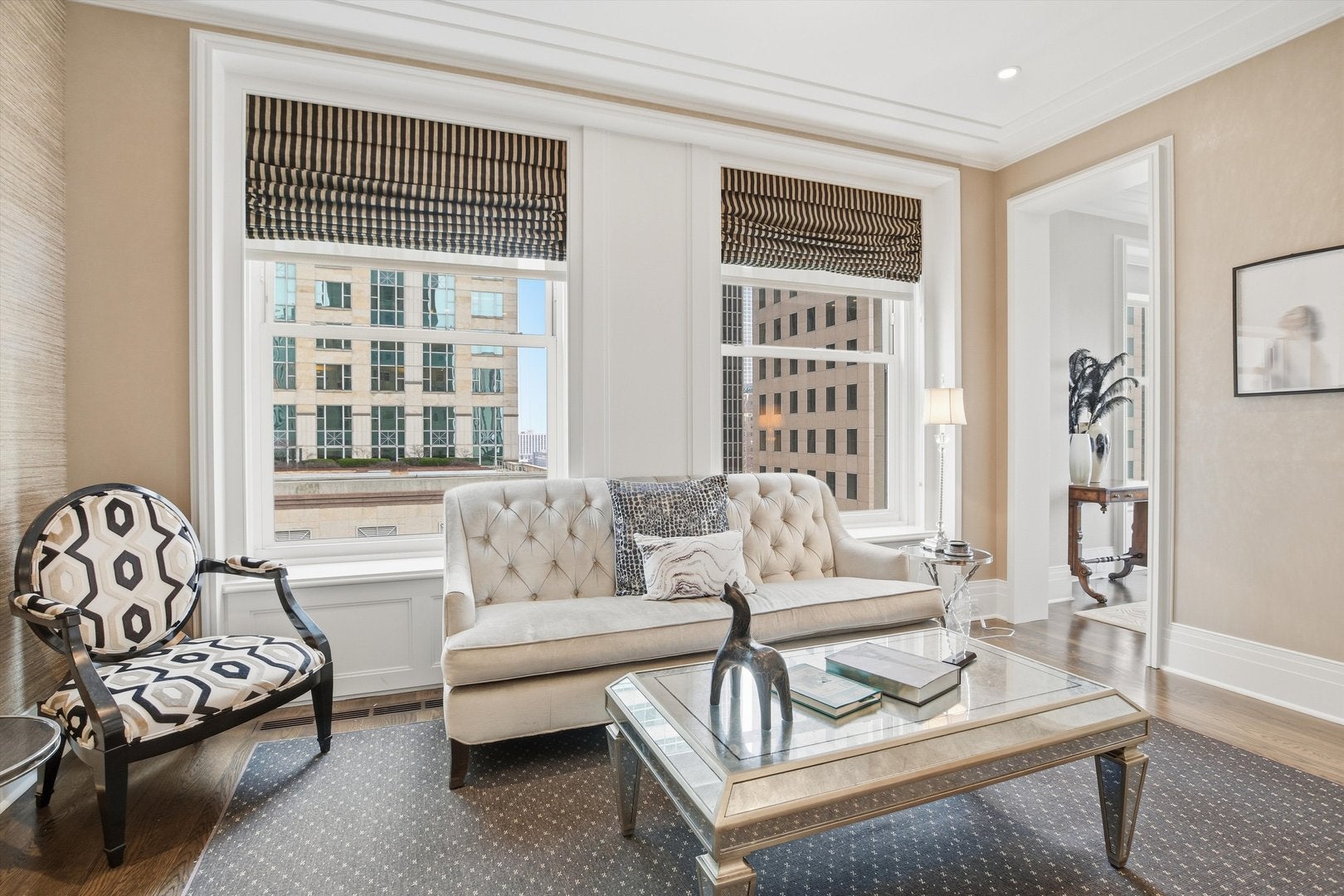 Chicago, Illinois, 60611, United States, 3 Bedrooms Bedrooms, ,4 BathroomsBathrooms,Residential,Active,2009382