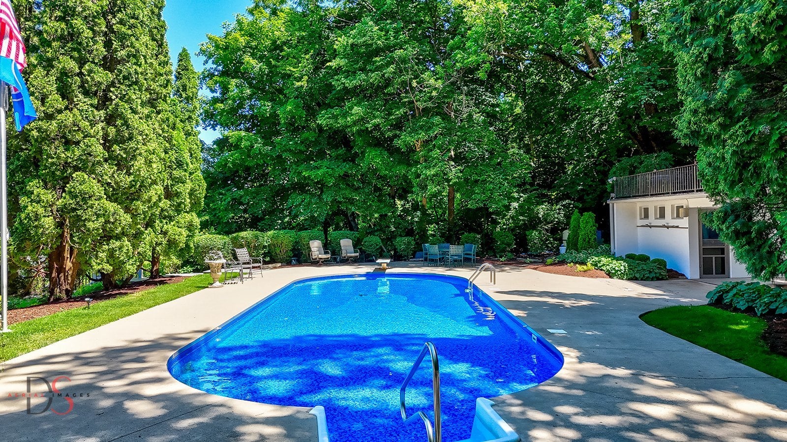 Ottawa, Illinois, 61350, United States, 4 Bedrooms Bedrooms, ,7 BathroomsBathrooms,Residential,Active,1953376