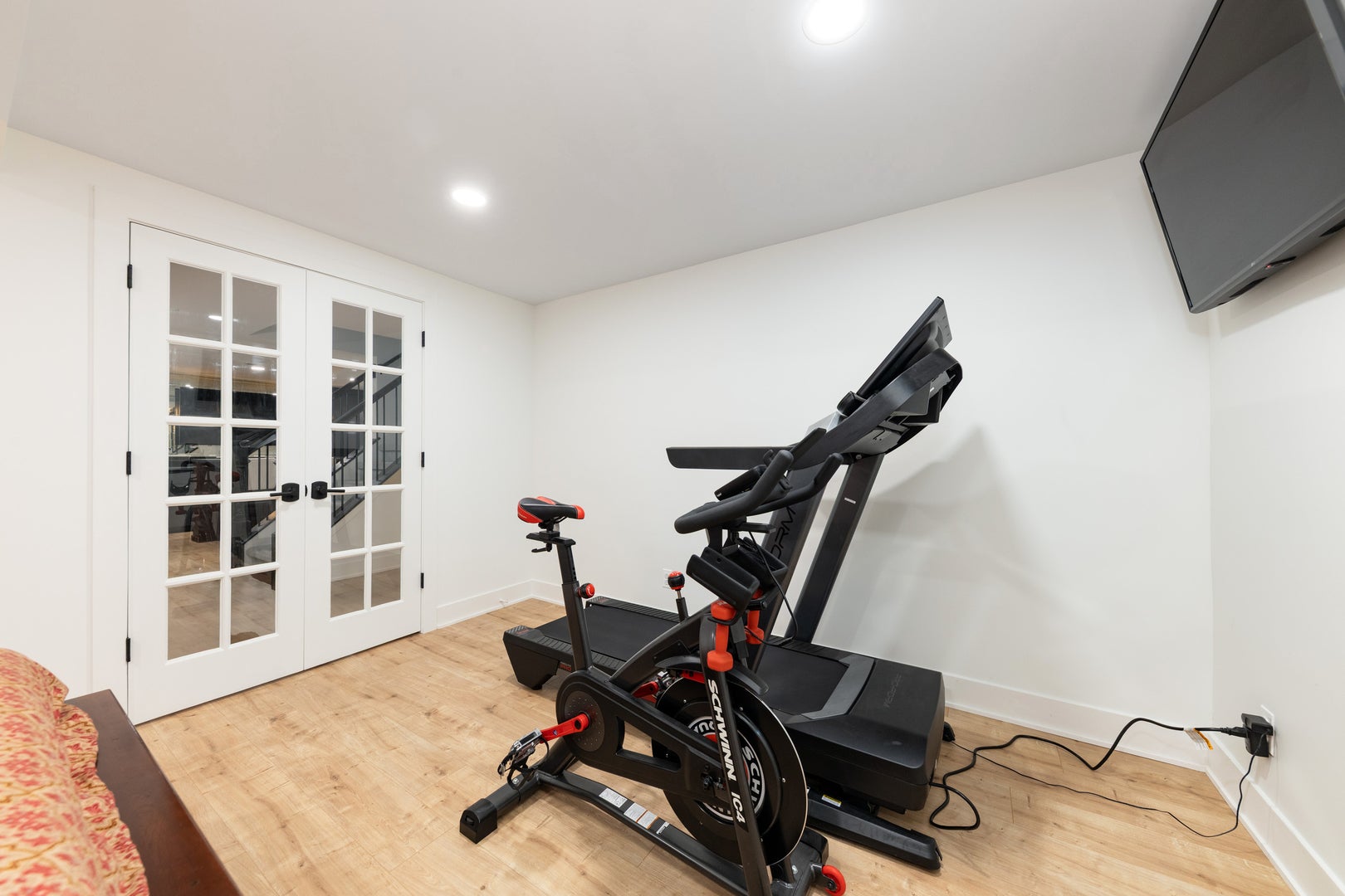 Naperville, Illinois, 60565, United States, 5 Bedrooms Bedrooms, ,4 BathroomsBathrooms,Residential,Active,1959981