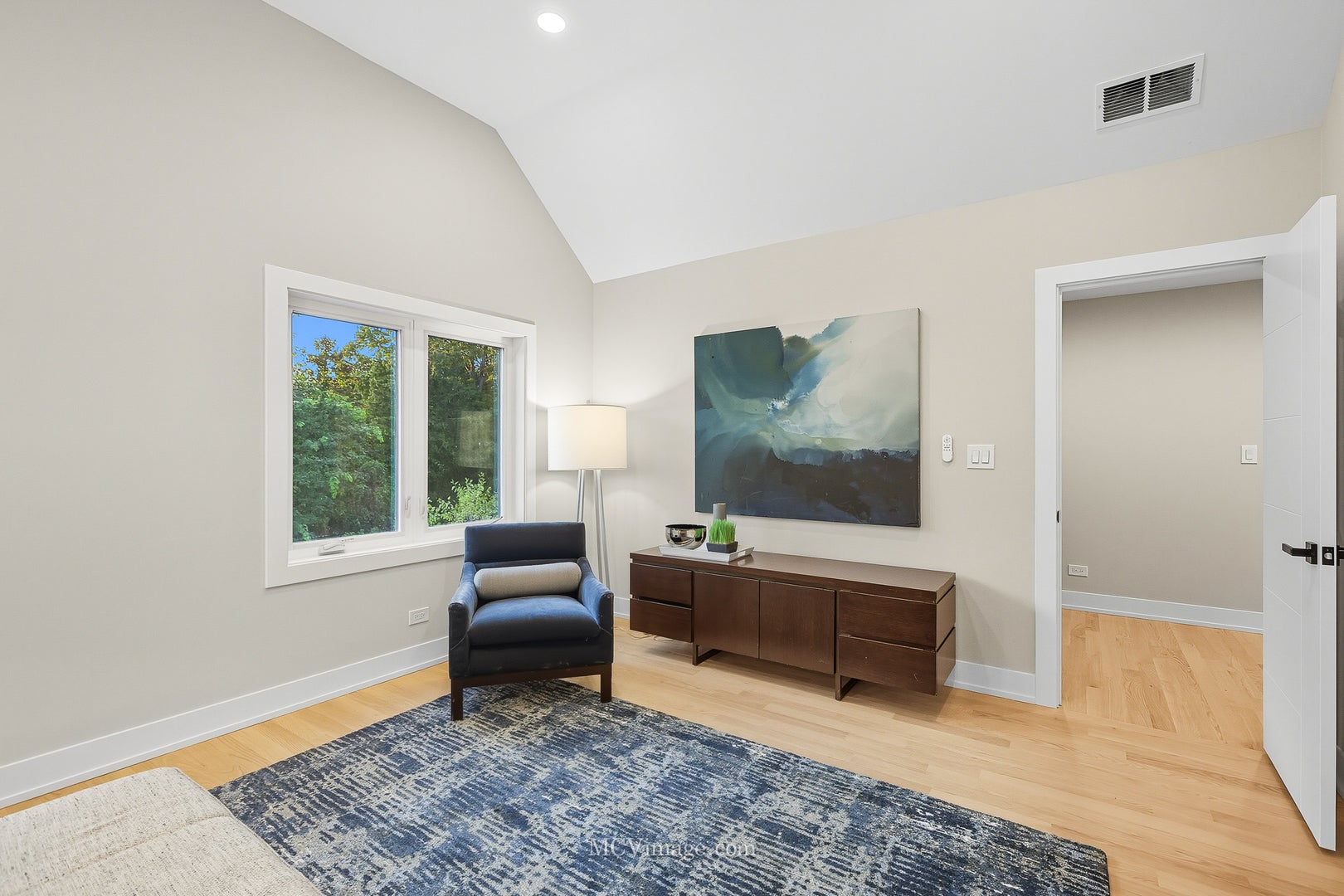 Lombard, Illinois, 60148, United States, 4 Bedrooms Bedrooms, ,4 BathroomsBathrooms,Residential,Active,1959972