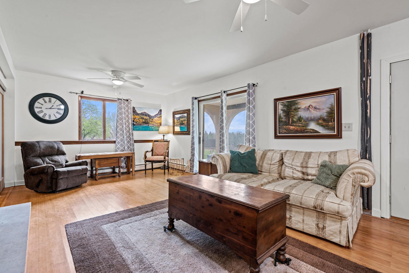Wauconda, Illinois, 60084, United States, 3 Bedrooms Bedrooms, ,3 BathroomsBathrooms,Residential,Active,1798086