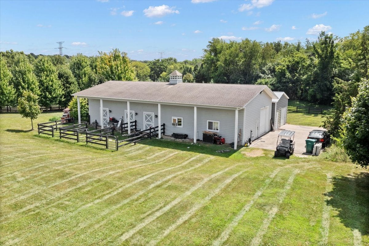 Barrington, Illinois, 60010, United States, 5 Bedrooms Bedrooms, ,7 BathroomsBathrooms,Residential,Active,1914793