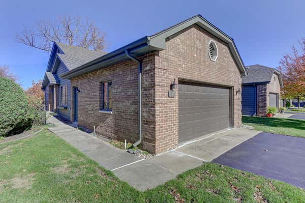 81 VILLAGE WOODS DR, CRETE, IL 60417 - Image 1