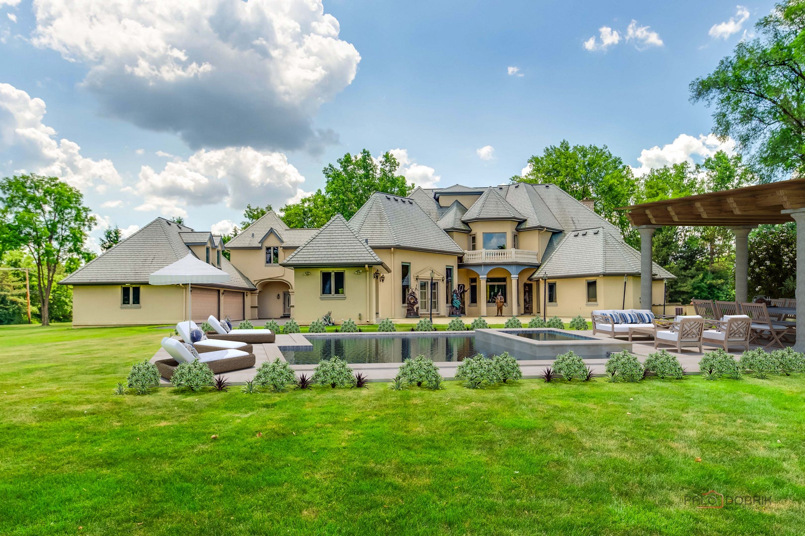 Lake Forest, Illinois, 60045, United States, 6 Bedrooms Bedrooms, ,10 BathroomsBathrooms,Residential,Active,1942398