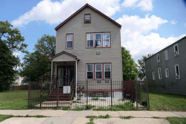 5225 S JUSTINE ST, CHICAGO, IL 60609 - Image 1