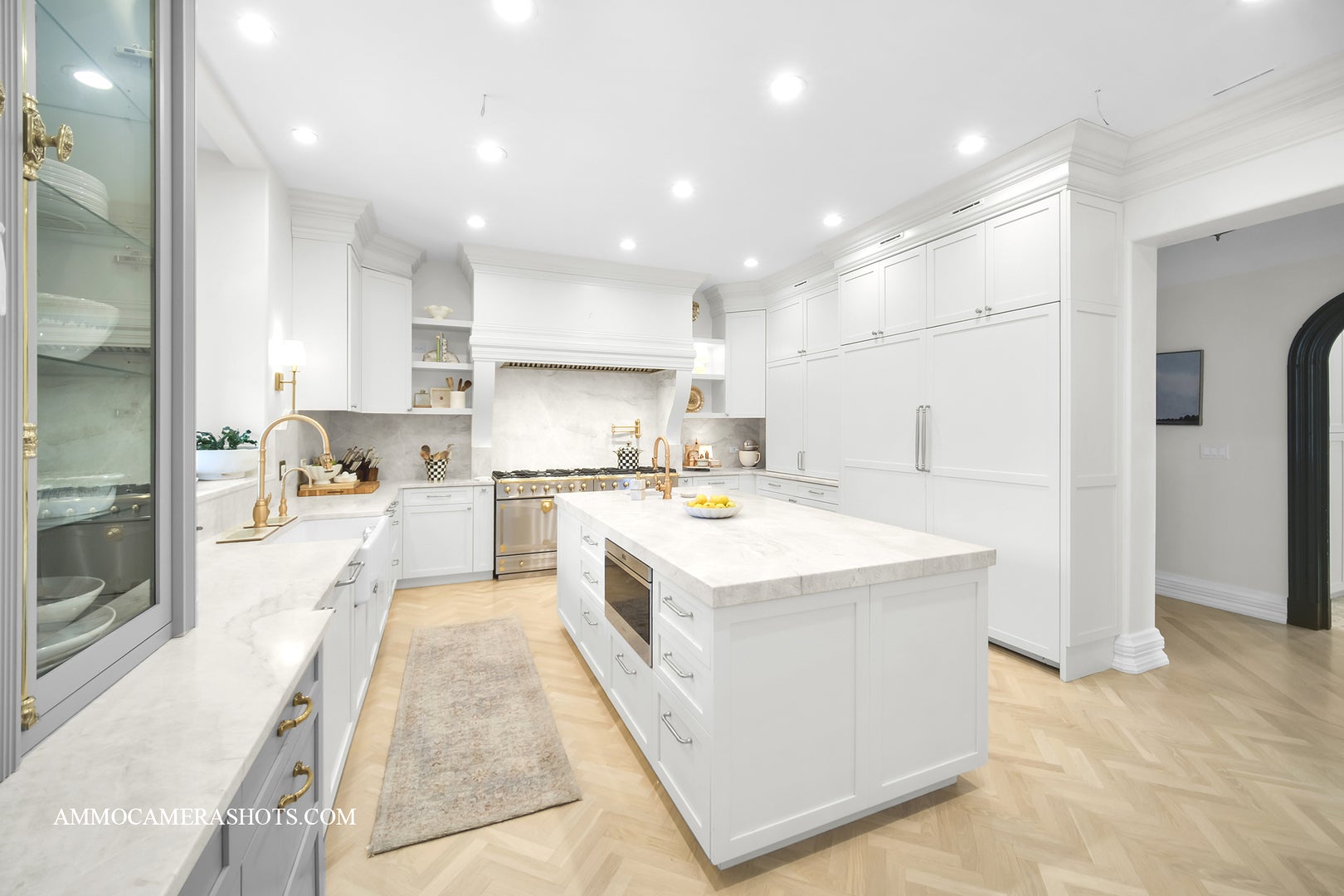 South Barrington, Illinois, 60010, United States, 5 Bedrooms Bedrooms, ,7 BathroomsBathrooms,Residential,Active,1960172