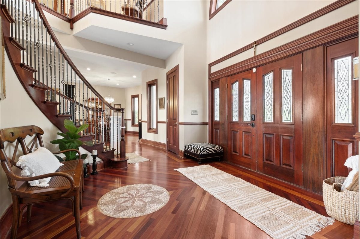 Barrington, Illinois, 60010, United States, 5 Bedrooms Bedrooms, ,7 BathroomsBathrooms,Residential,Active,1914793