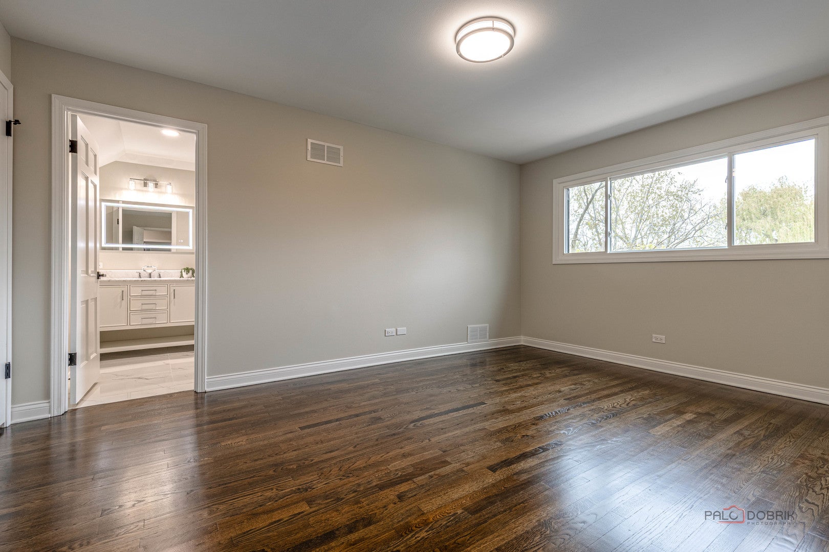 Lincolnshire, Illinois, 60069, United States, 5 Bedrooms Bedrooms, ,4 BathroomsBathrooms,Residential,Active,1933896