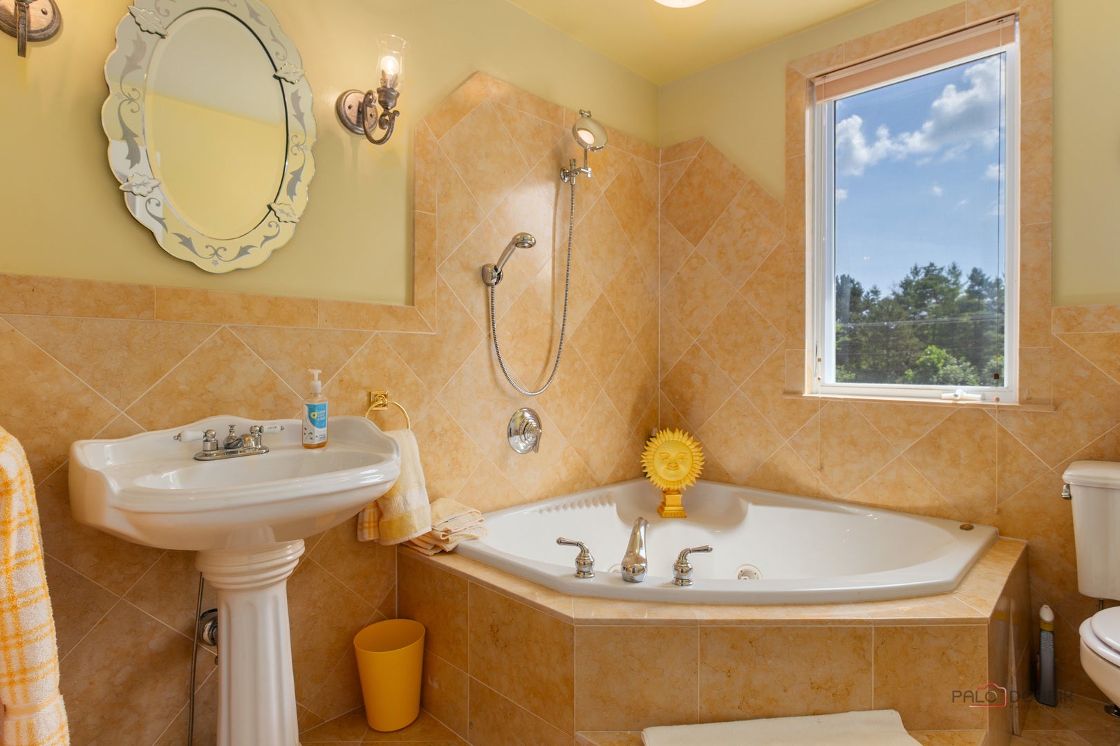 Lake Forest, Illinois, 60045, United States, 6 Bedrooms Bedrooms, ,10 BathroomsBathrooms,Residential,Active,1942398