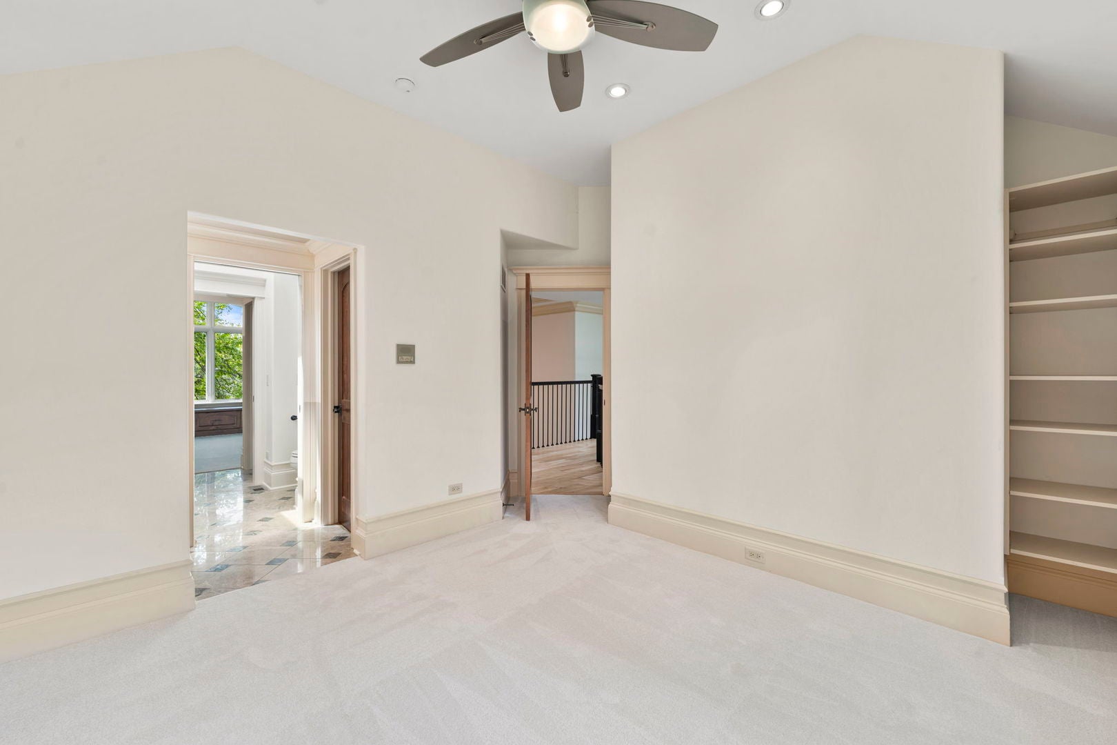 Wheaton, Illinois, 60187, United States, 6 Bedrooms Bedrooms, ,5 BathroomsBathrooms,Residential,Active,1926883
