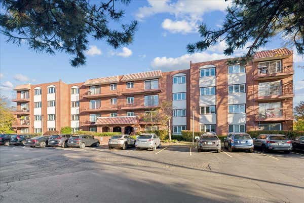 2066 SAINT JOHNS AVE APT 308, HIGHLAND PARK, IL 60035 - Image 1