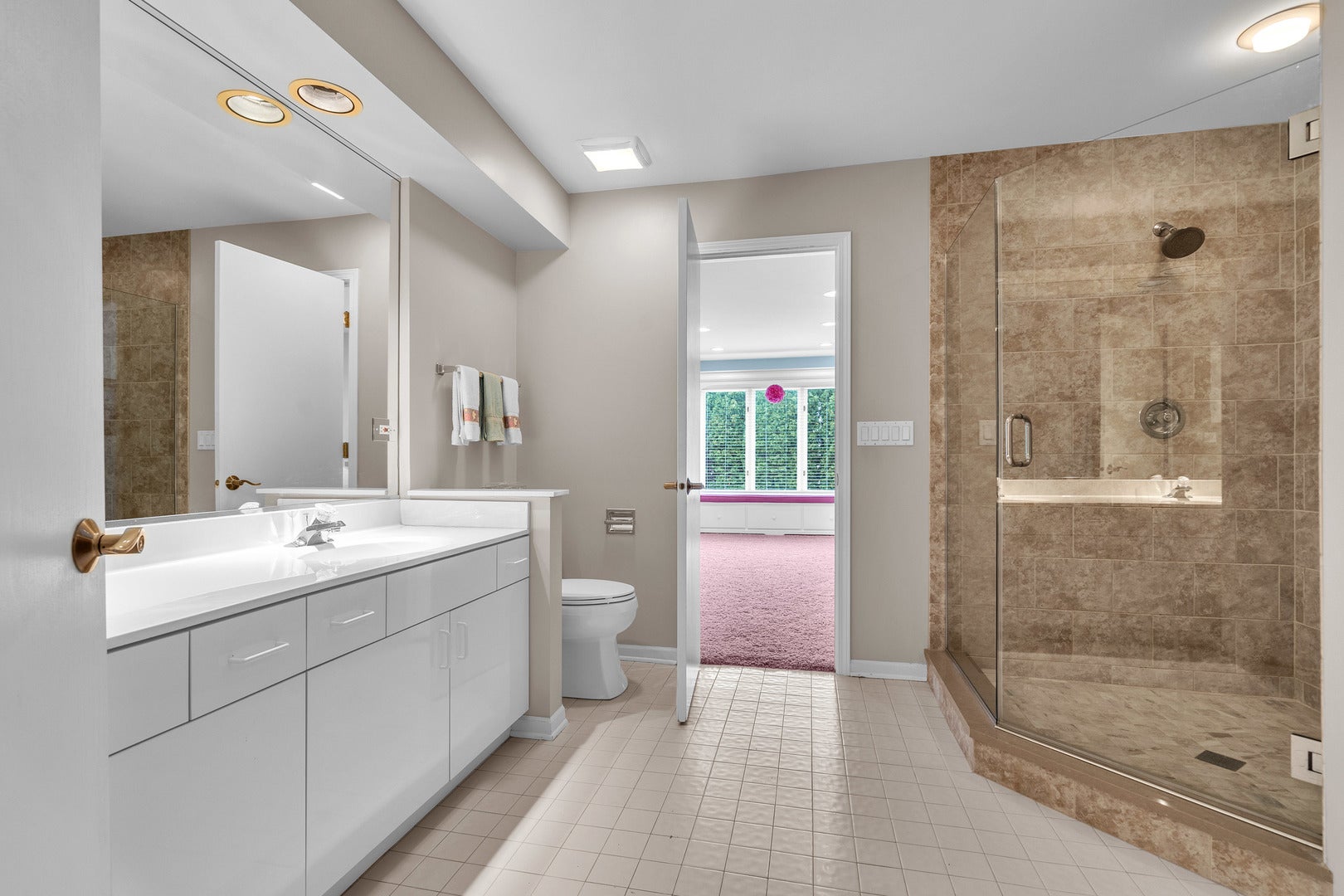 Buffalo Grove, Illinois, 60089, United States, 5 Bedrooms Bedrooms, ,5 BathroomsBathrooms,Residential,Active,1922274