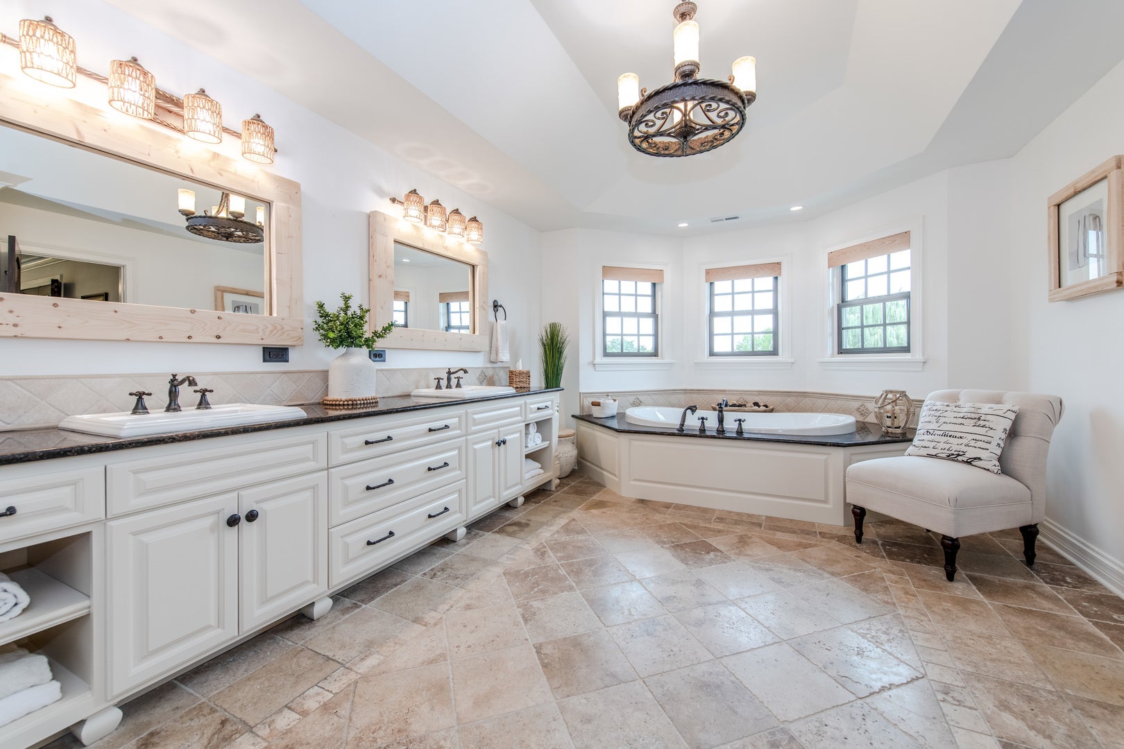 Oswego, Illinois, 60543, United States, 5 Bedrooms Bedrooms, ,7 BathroomsBathrooms,Residential,Active,1936626