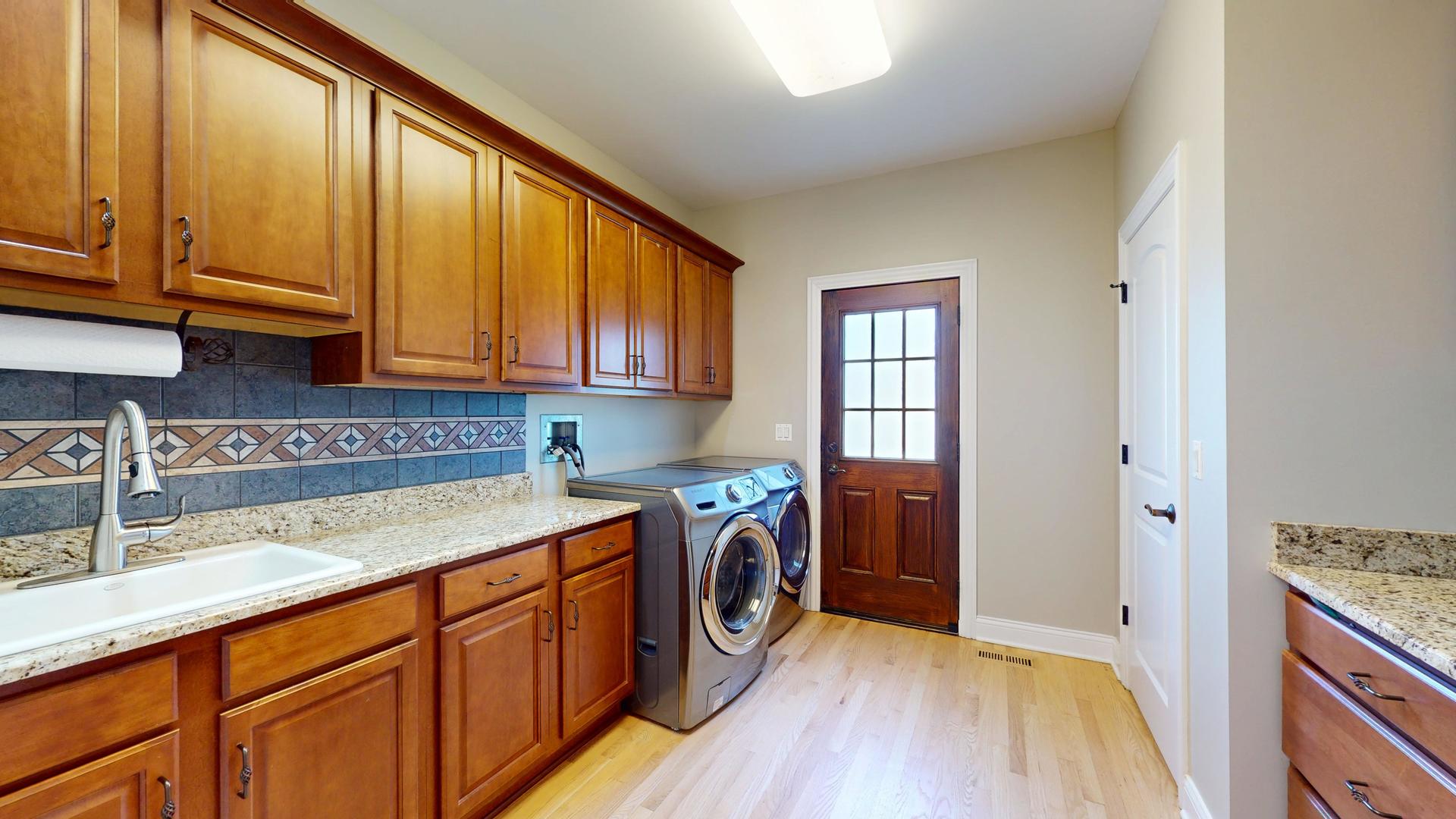 Hawthorn Woods, Illinois, 60047, United States, 5 Bedrooms Bedrooms, ,6 BathroomsBathrooms,Residential,Active,1969669