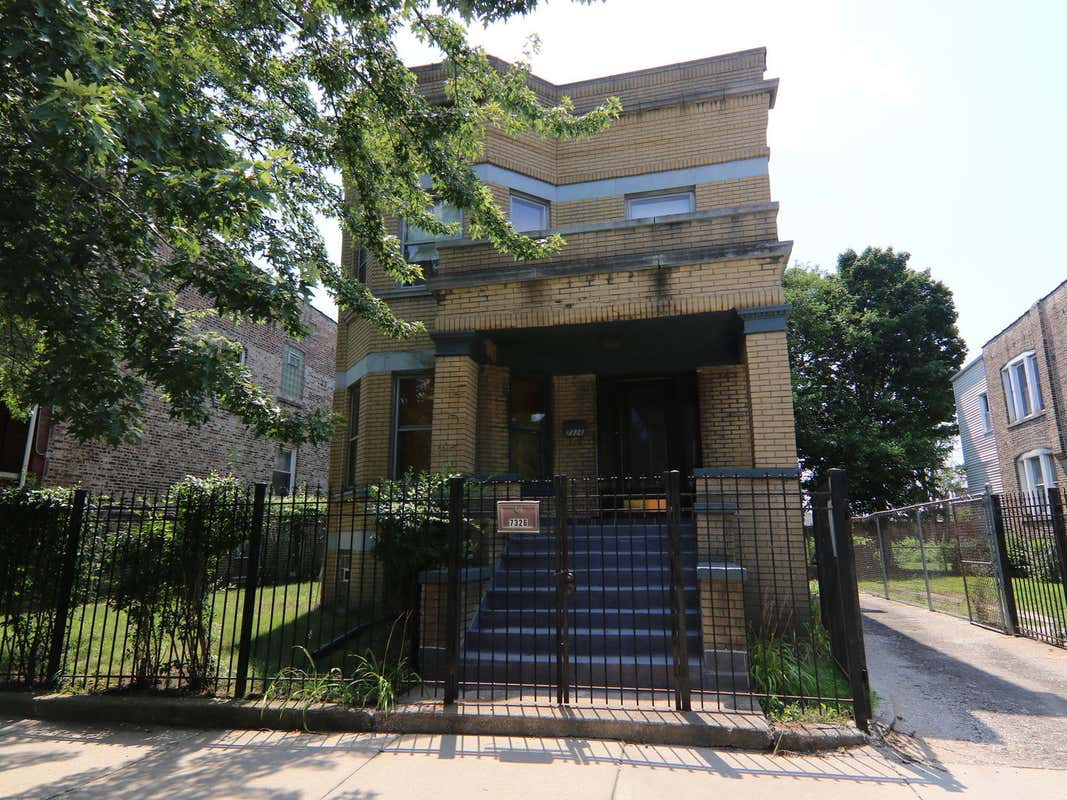 7326 S COLES AVE, CHICAGO, IL 60649, photo 1 of 26