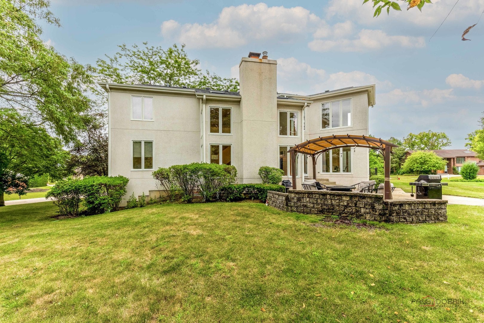 Buffalo Grove, Illinois, 60089, United States, 4 Bedrooms Bedrooms, ,5 BathroomsBathrooms,Residential,Active,1920276