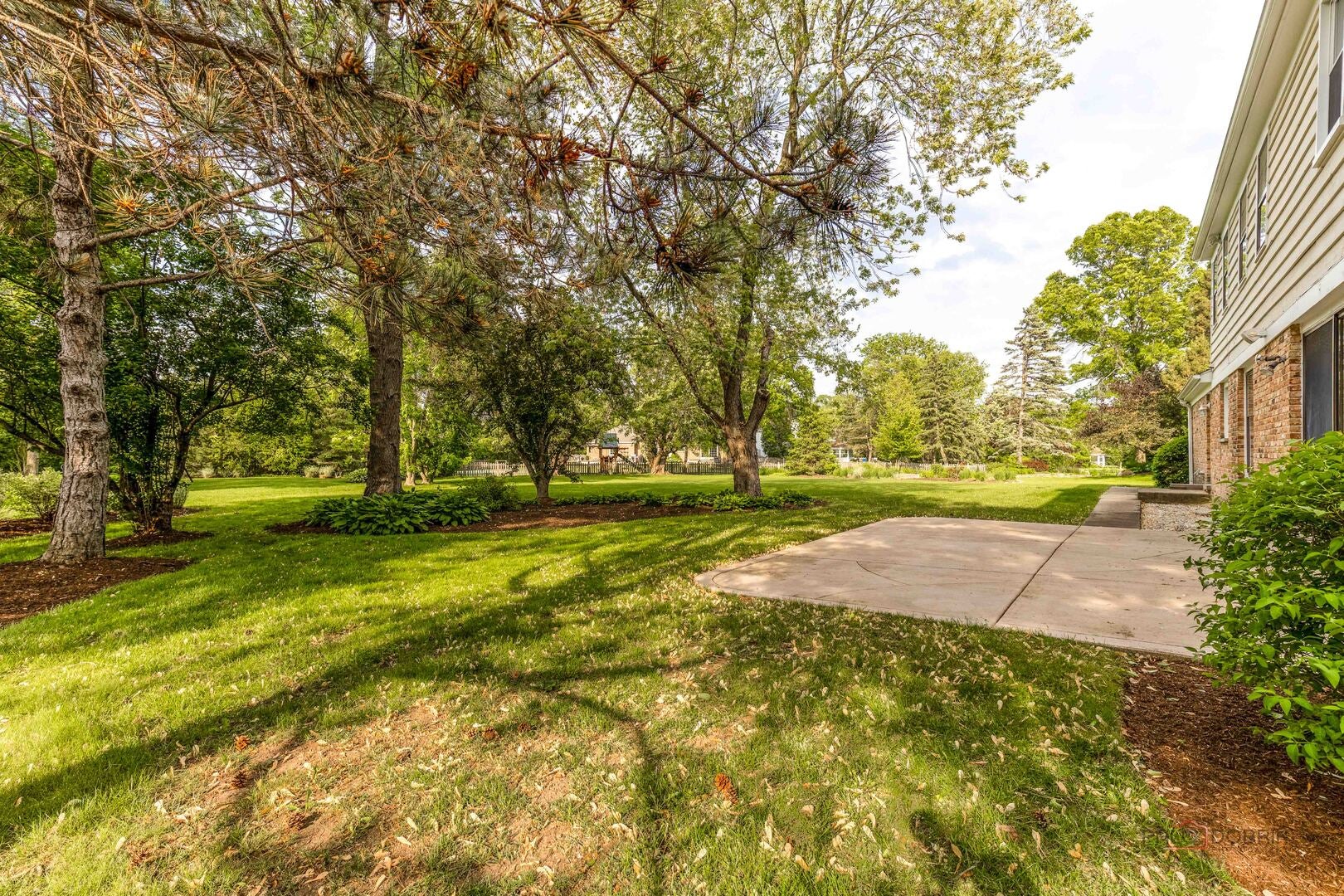 Lincolnshire, Illinois, 60045, United States, 5 Bedrooms Bedrooms, ,4 BathroomsBathrooms,Residential,Active,1885006