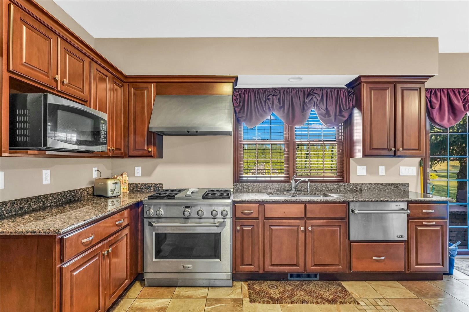 Champaign, Illinois, 61822, United States, ,Residential,Active,1701852