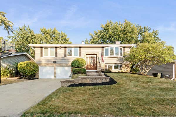 1635 CHIPPENDALE RD, HOFFMAN ESTATES, IL 60169 - Image 1