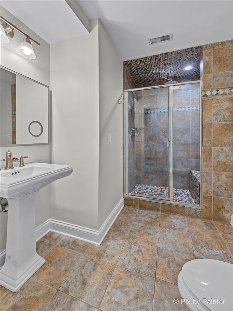 St. Charles, Illinois, 60175, United States, 5 Bedrooms Bedrooms, ,5 BathroomsBathrooms,Residential,Active,1959536