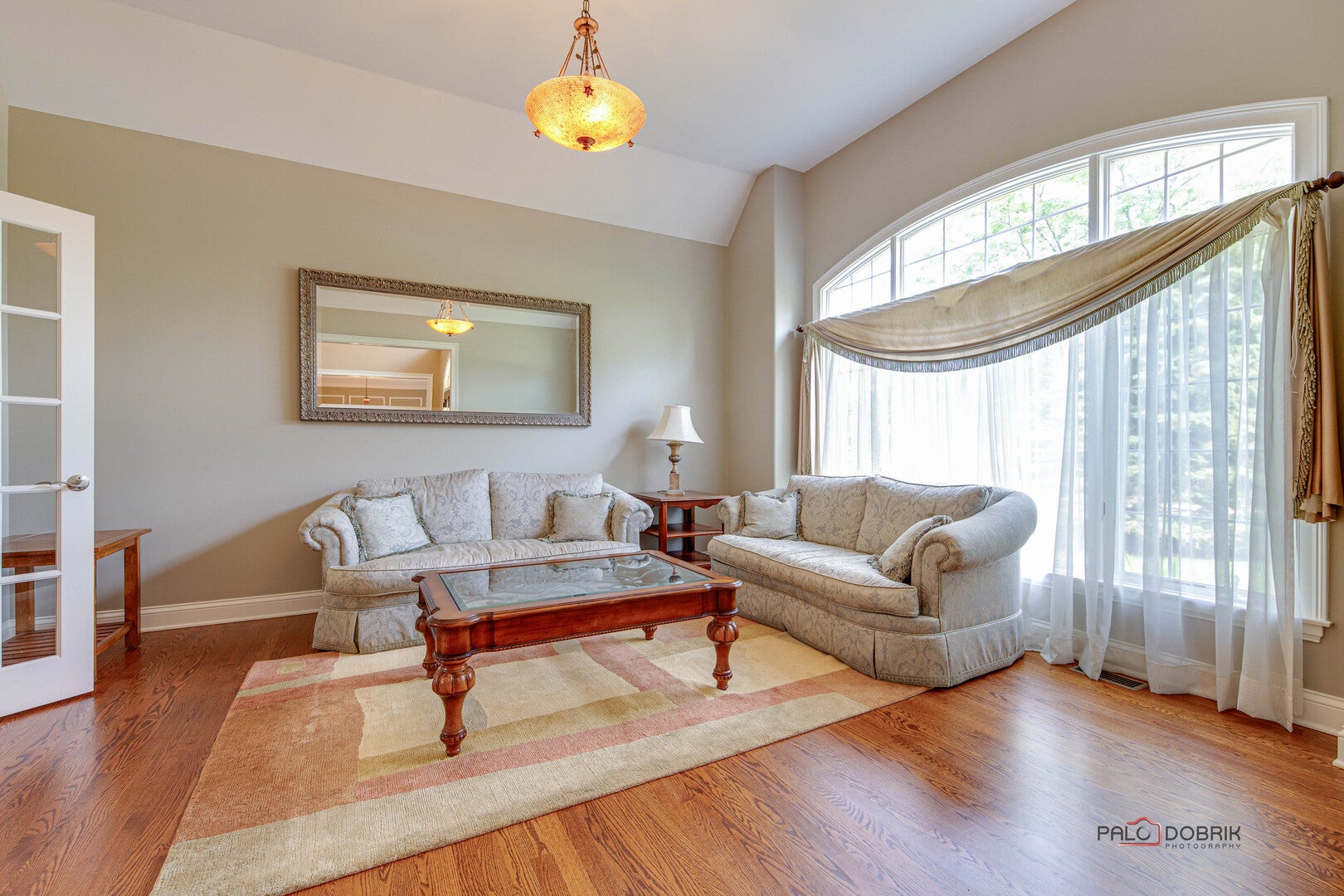 Libertyville, Illinois, 60048, United States, 5 Bedrooms Bedrooms, ,5 BathroomsBathrooms,Residential,Active,1900216