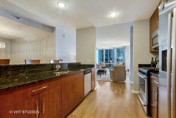 160 E ILLINOIS ST APT 1708, CHICAGO, IL 60611, photo 4 of 20