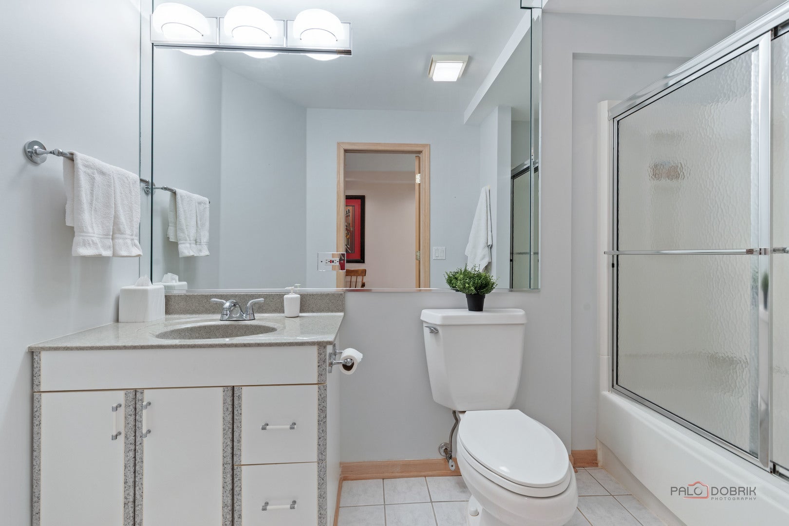 Buffalo Grove, Illinois, 60089, United States, 5 Bedrooms Bedrooms, ,4 BathroomsBathrooms,Residential,Active,2007181