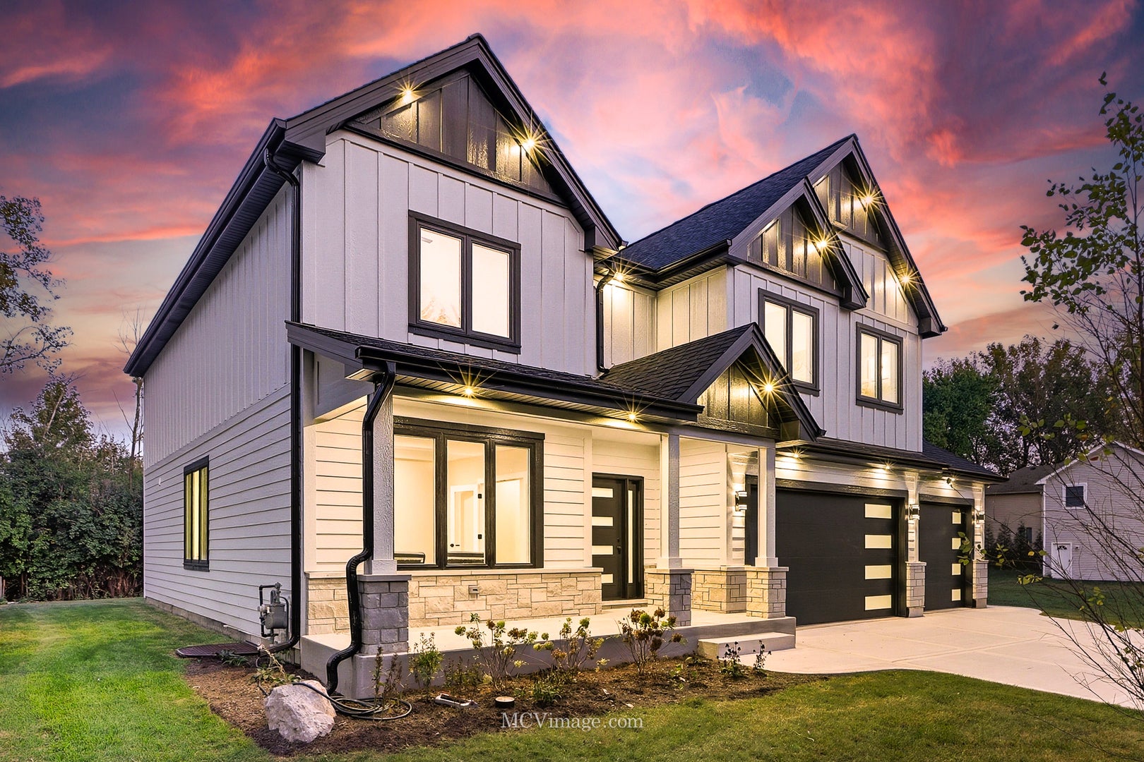 Lombard, Illinois, 60148, United States, 4 Bedrooms Bedrooms, ,4 BathroomsBathrooms,Residential,Active,1959972