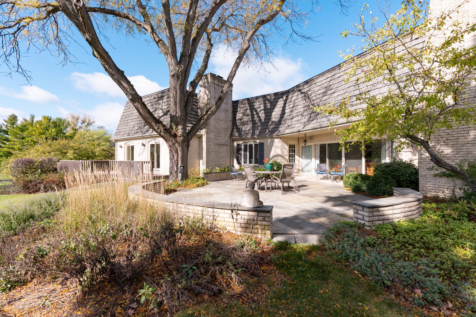 Barrington, Illinois, 60010, United States, 5 Bedrooms Bedrooms, ,5 BathroomsBathrooms,Residential,Active,1970989